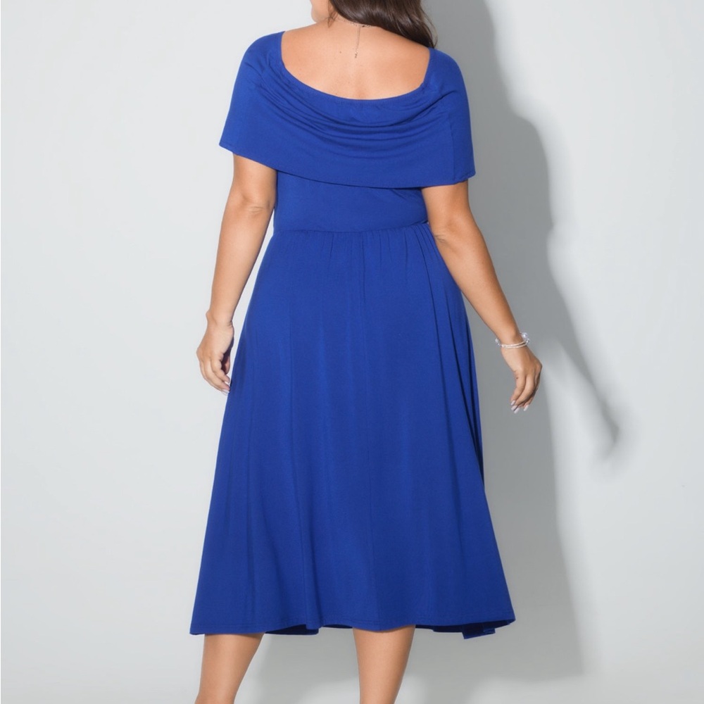 Elegant Blue Off-Shoulder Dress - Picture 3 of 5